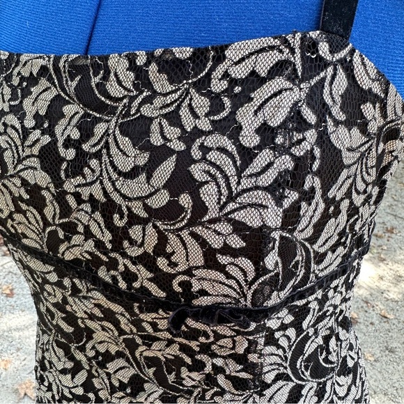 Y2K LOFT Square Neck Black Floral Mesh Velvet Camisole Top Women’s Size 12 - Picture 5 of 15